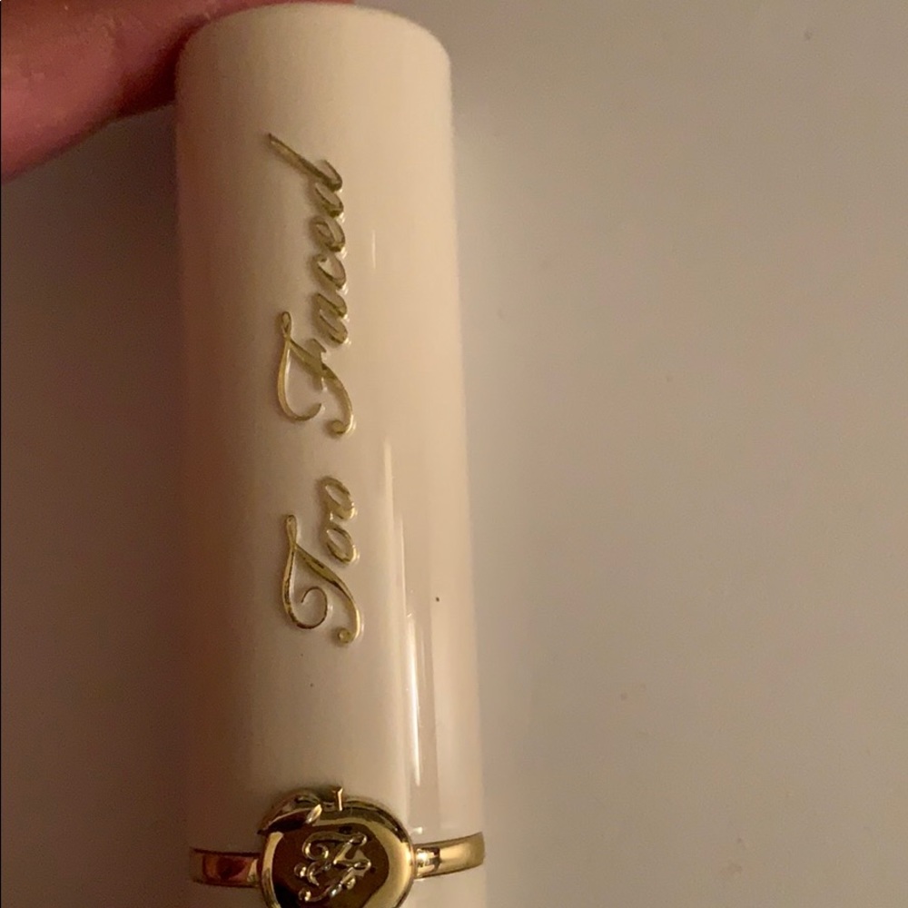 Too faced got peach lipstick